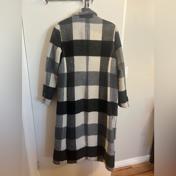 Reformation coat - Picture 3 of 4